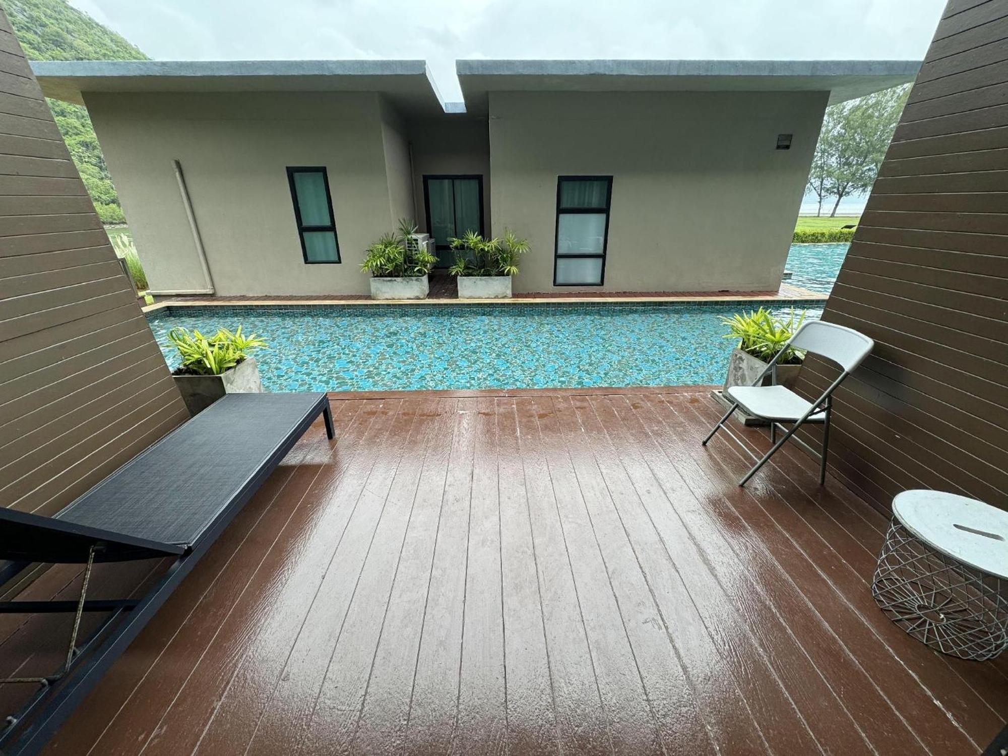 La Isla Pranburi Beach Resort Sam Roi Yot Luaran gambar