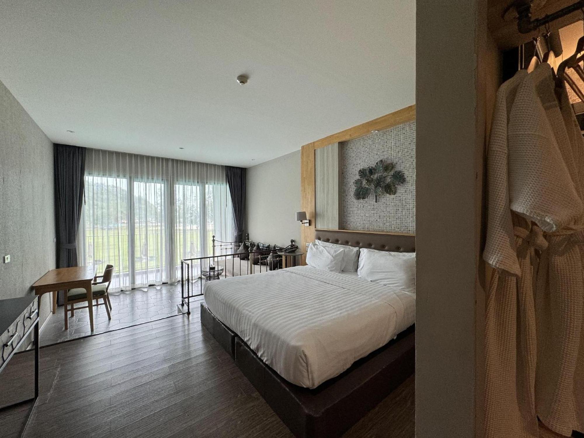 La Isla Pranburi Beach Resort Sam Roi Yot Luaran gambar