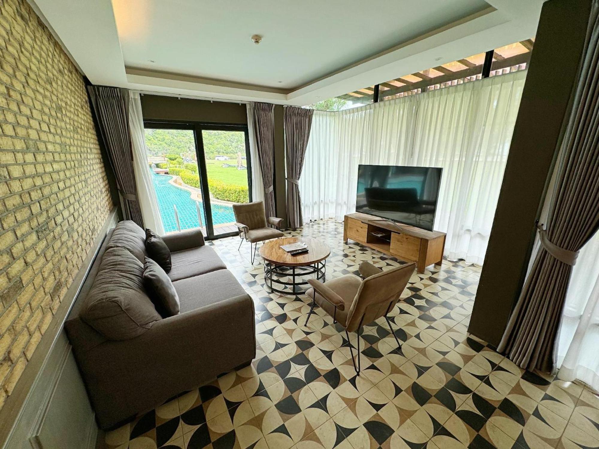 La Isla Pranburi Beach Resort Sam Roi Yot Luaran gambar